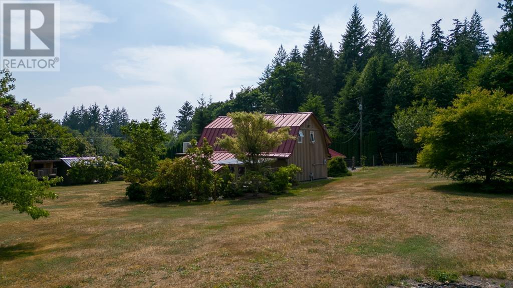 1210 Reed Road, Gibsons, British Columbia  V0N 1V7 - Photo 10 - R2796280