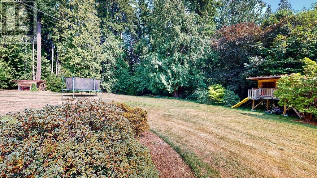 1210 Reed Road, Gibsons, British Columbia  V0N 1V7 - Photo 33 - R2796280