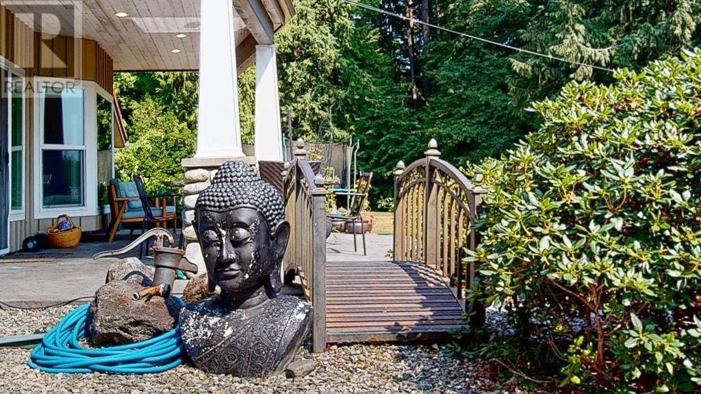 1210 Reed Road, Gibsons, British Columbia  V0N 1V7 - Photo 37 - R2796280