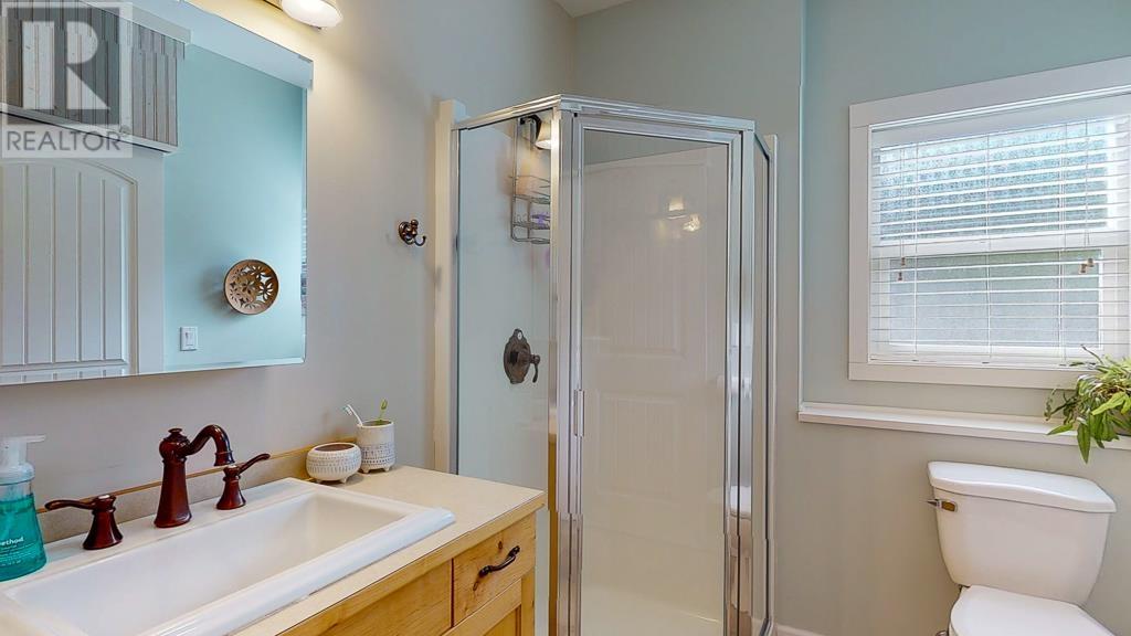 1210 Reed Road, Gibsons, British Columbia  V0N 1V7 - Photo 19 - R2796280