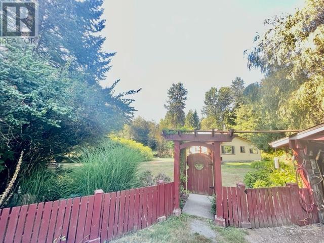 595 Pratt Road, Gibsons, British Columbia  V0N 1V4 - Photo 21 - R2808006