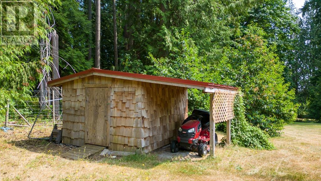 1210 Reed Road, Gibsons, British Columbia  V0N 1V7 - Photo 35 - R2796280