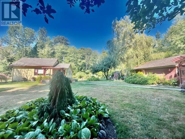 595 Pratt Road, Gibsons, British Columbia  V0N 1V4 - Photo 6 - R2808006