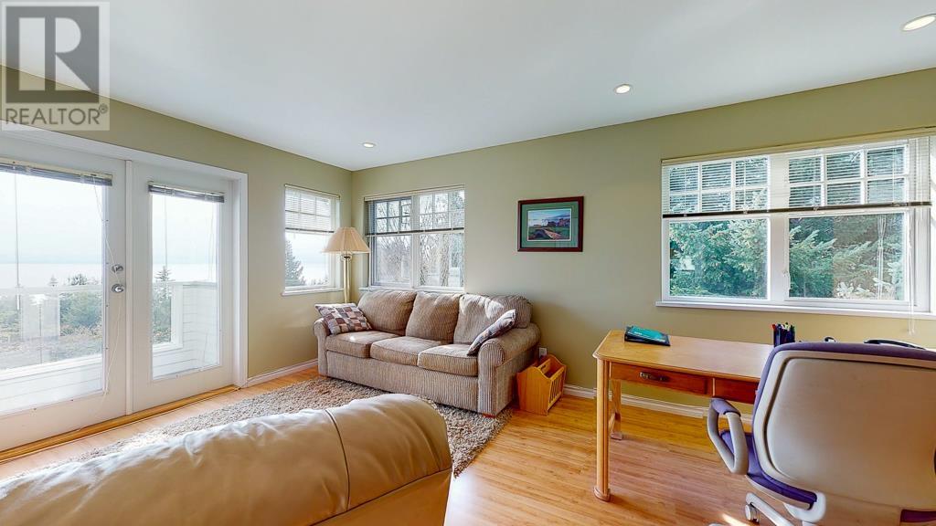1500 Vernon Drive, Gibsons, British Columbia  V0N 1V5 - Photo 22 - R2823649