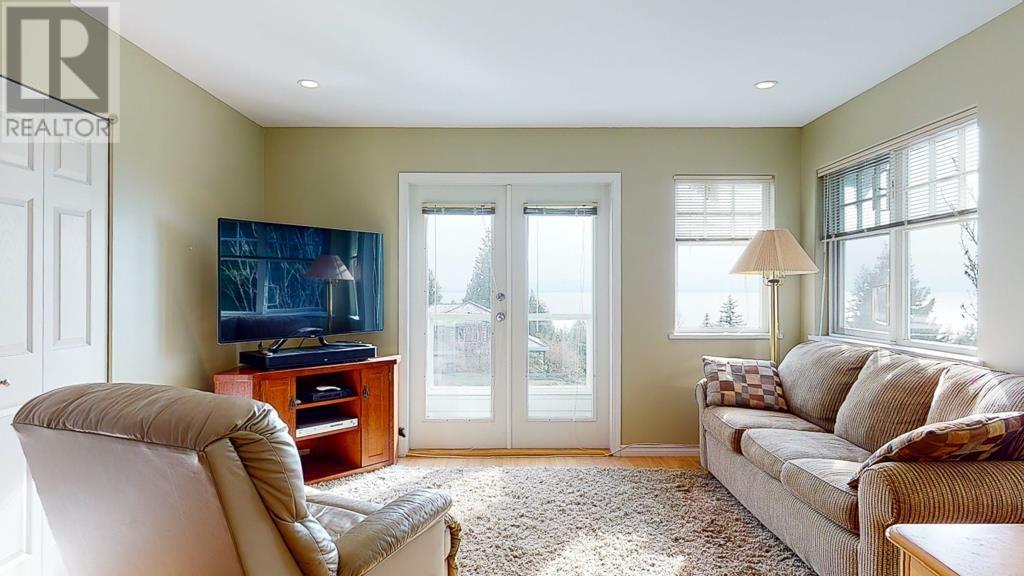 1500 Vernon Drive, Gibsons, British Columbia  V0N 1V5 - Photo 21 - R2823649