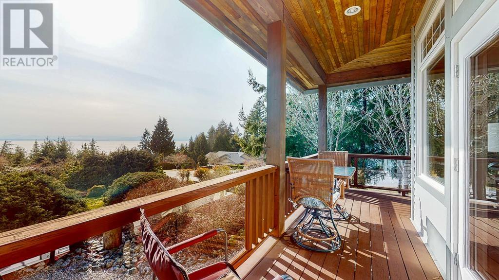 1500 Vernon Drive, Gibsons, British Columbia  V0N 1V5 - Photo 10 - R2823649
