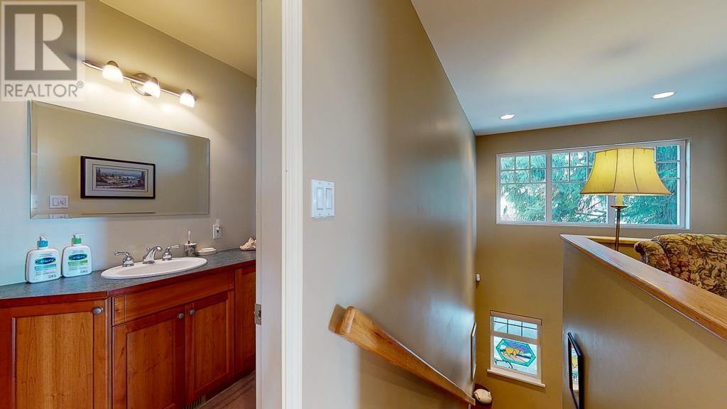 1500 Vernon Drive, Gibsons, British Columbia  V0N 1V5 - Photo 25 - R2823649