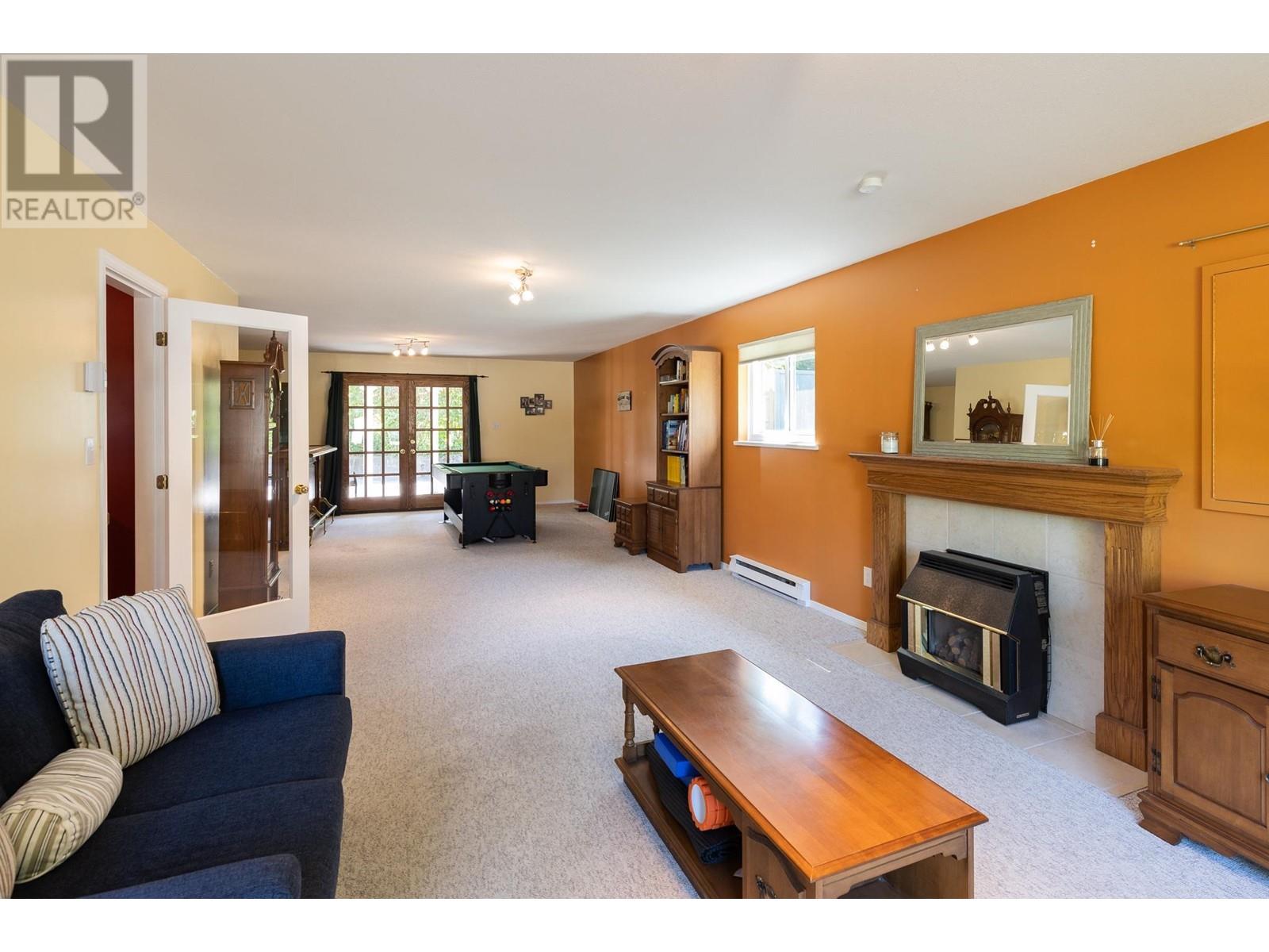 855 Oceanmount Boulevard, Gibsons, British Columbia  V0N 1V8 - Photo 28 - R2824510