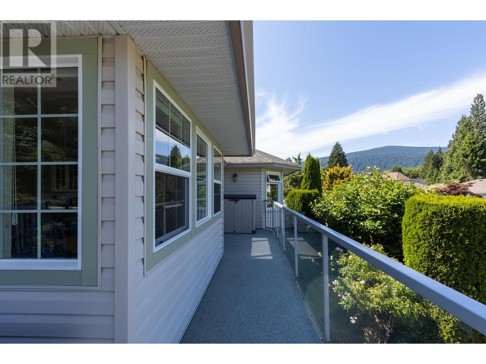 855 Oceanmount Boulevard, Gibsons, British Columbia  V0N 1V8 - Photo 26 - R2824510