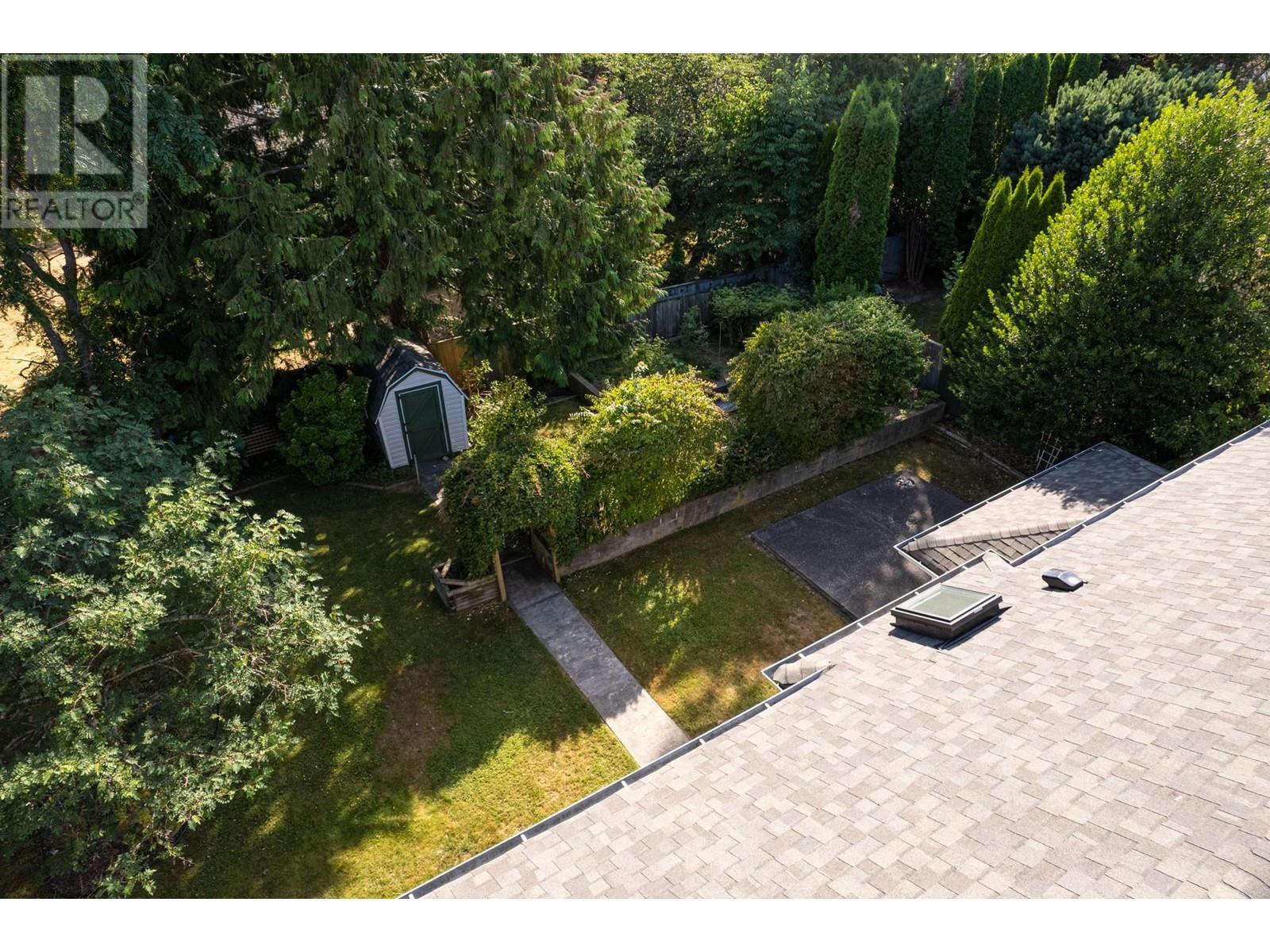 855 Oceanmount Boulevard, Gibsons, British Columbia  V0N 1V8 - Photo 34 - R2824510