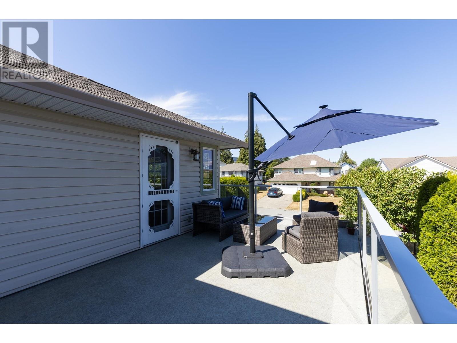 855 Oceanmount Boulevard, Gibsons, British Columbia  V0N 1V8 - Photo 25 - R2824510