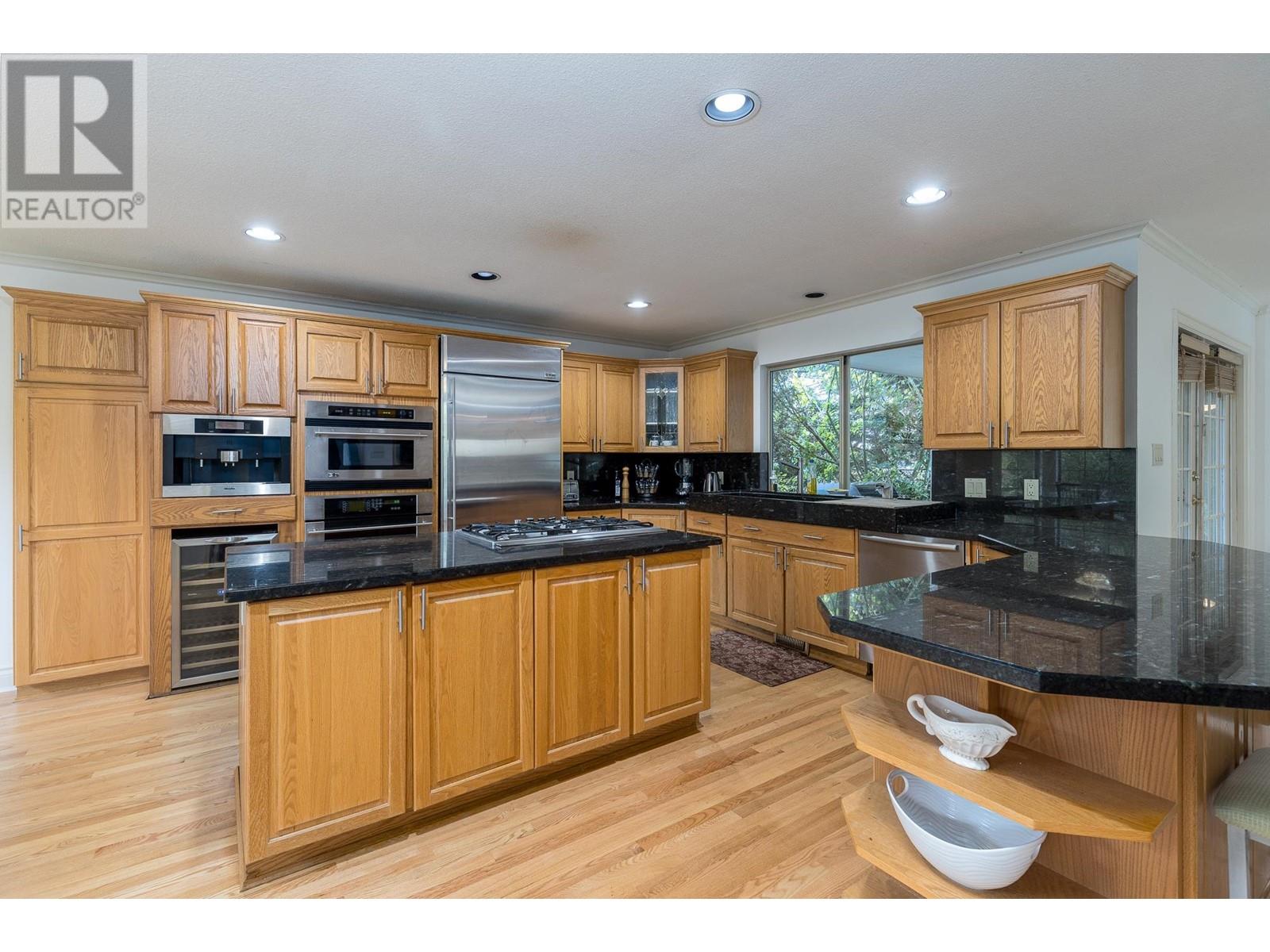 1734 Fulton Avenue, West Vancouver, British Columbia  V7V 1S9 - Photo 8 - R2826959