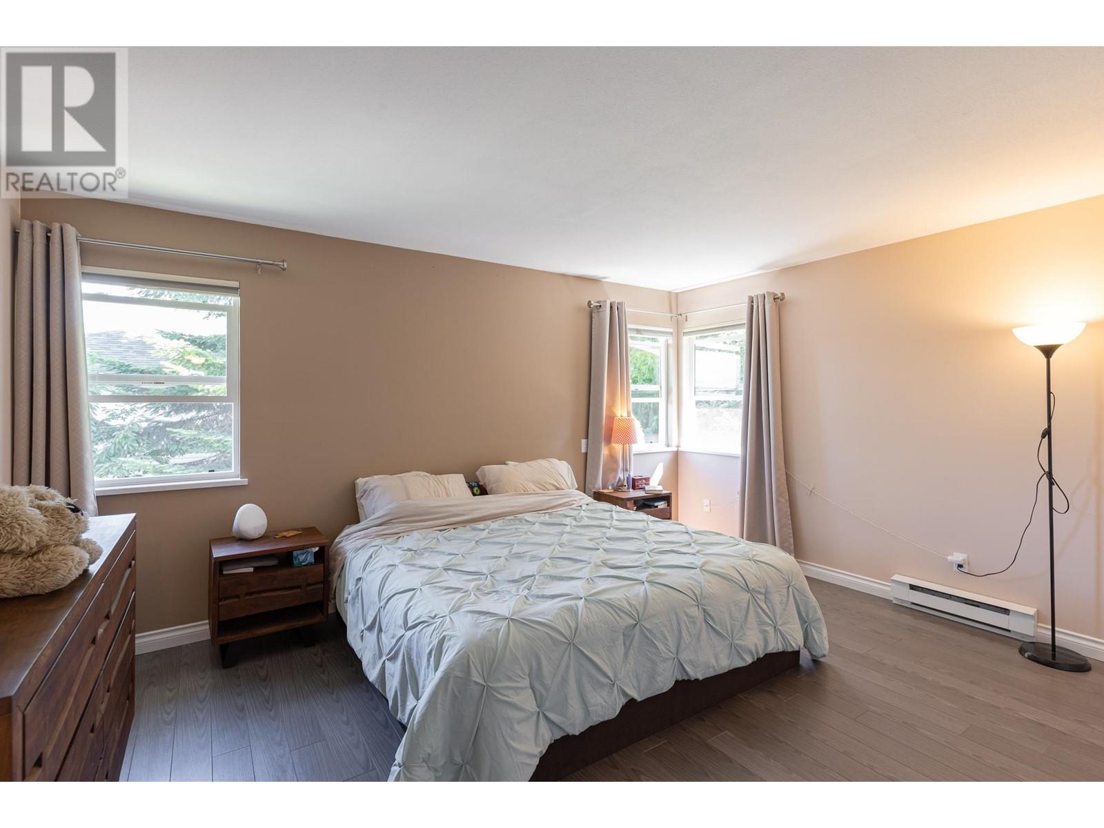 855 Oceanmount Boulevard, Gibsons, British Columbia  V0N 1V8 - Photo 19 - R2824510