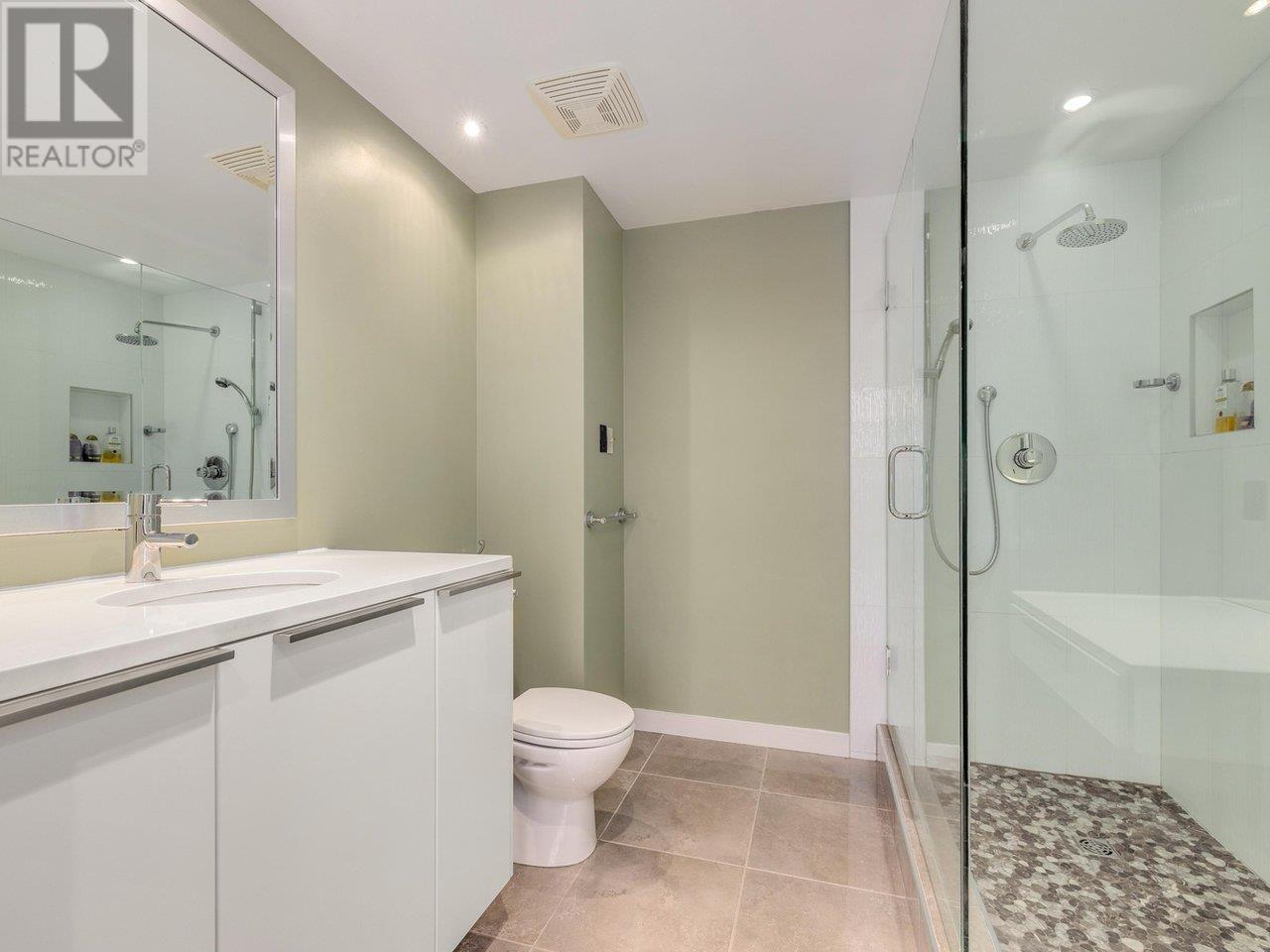 1702 638 Beach Crescent, Vancouver, British Columbia  V6Z 3H4 - Photo 17 - R2824941