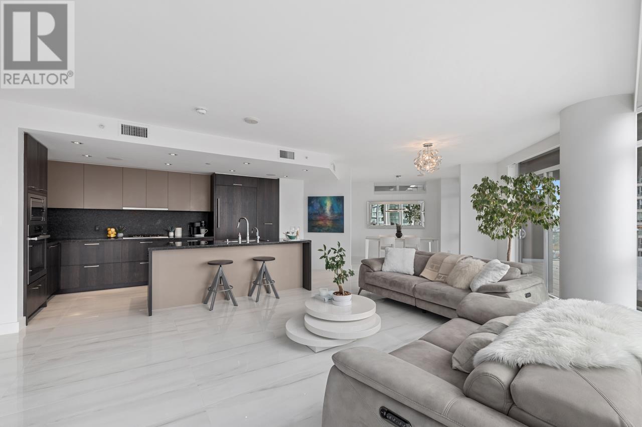 1701 1372 Seymour Street, Vancouver, British Columbia  V6B 0L1 - Photo 2 - R2827194