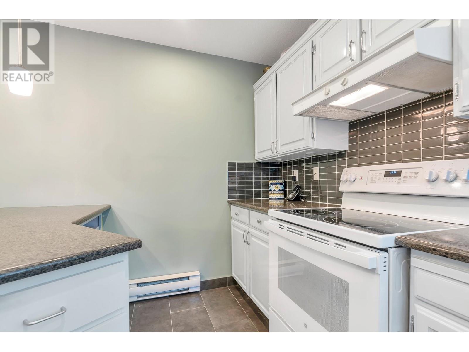 7255 Weaver Court, Vancouver, British Columbia  V5S 3Y8 - Photo 8 - R2827222