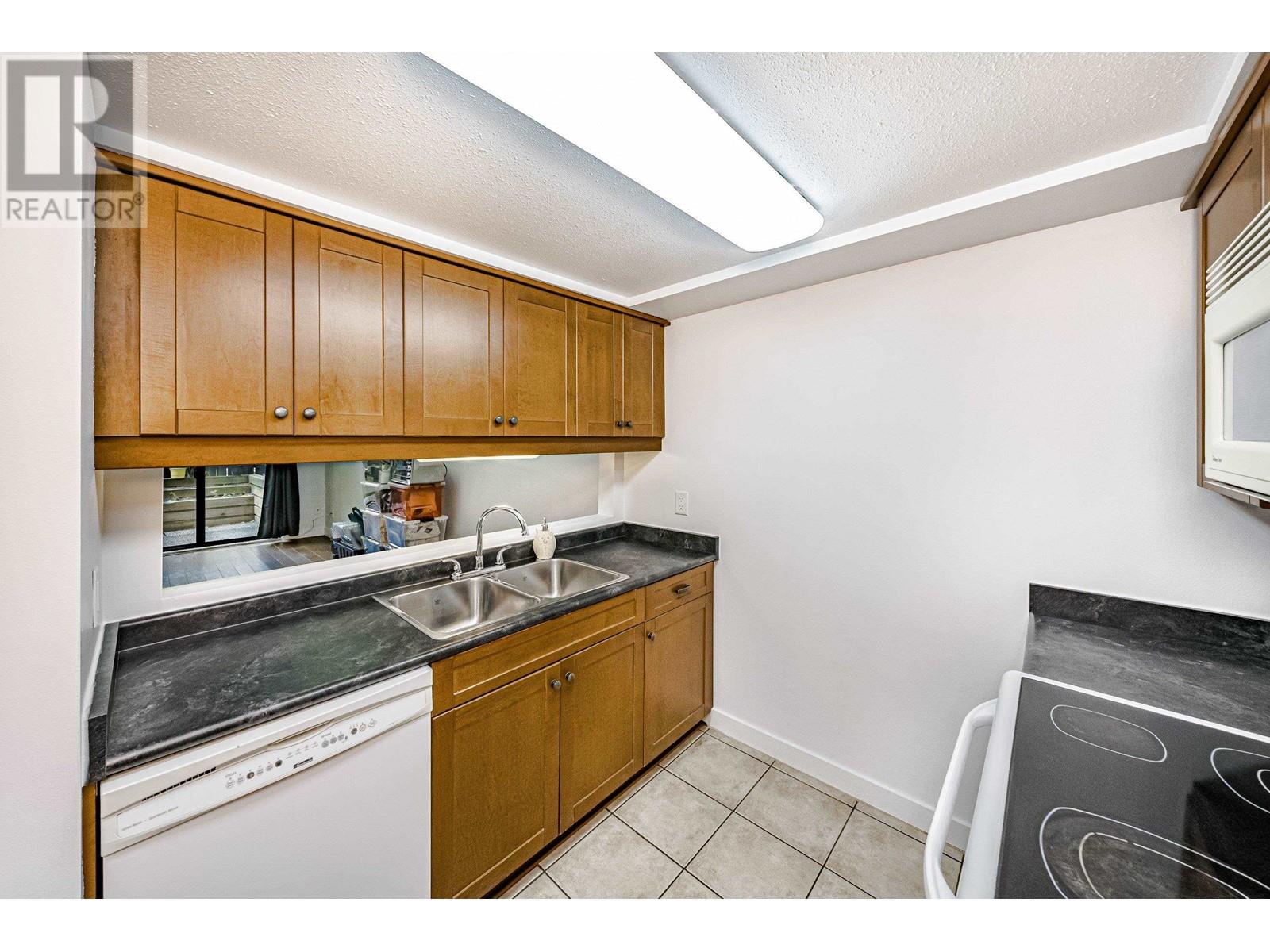 9 385 Ginger Drive, New Westminster, British Columbia  V3L 5L6 - Photo 10 - R2827226
