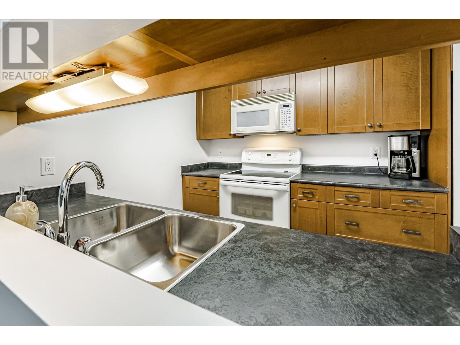 9 385 Ginger Drive, New Westminster, British Columbia  V3L 5L6 - Photo 12 - R2827226