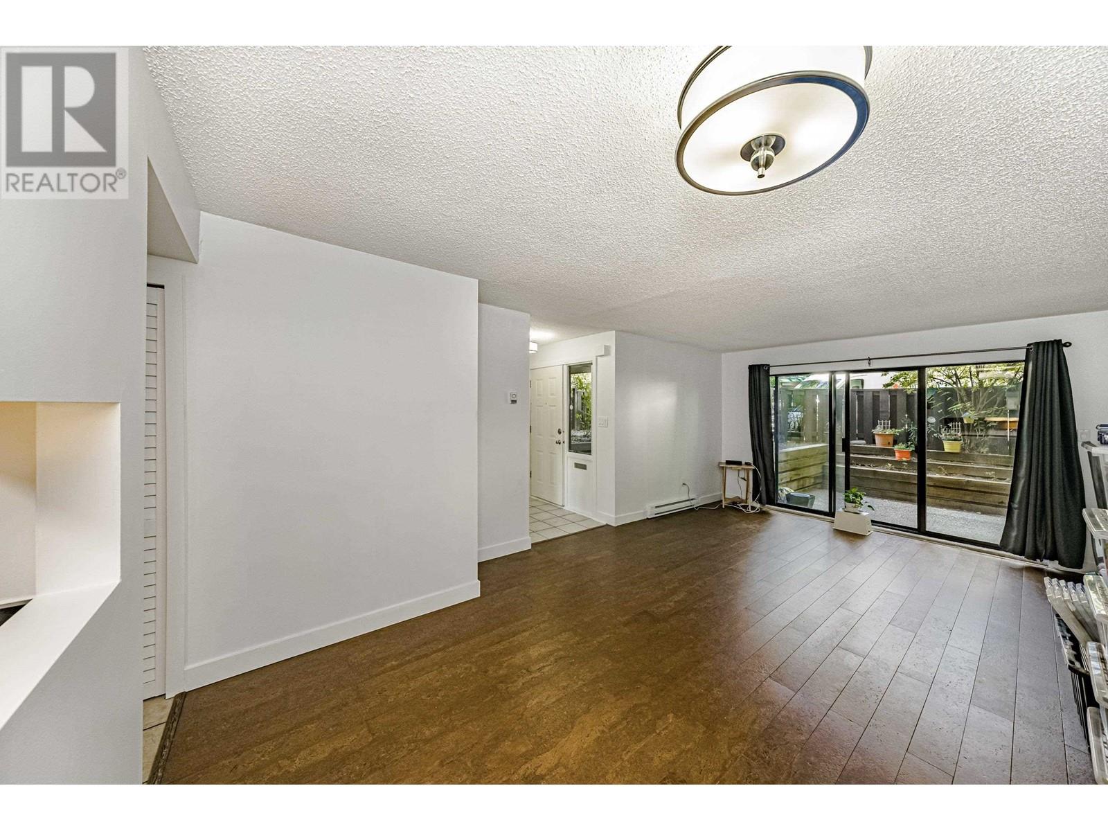 9 385 Ginger Drive, New Westminster, British Columbia  V3L 5L6 - Photo 3 - R2827226