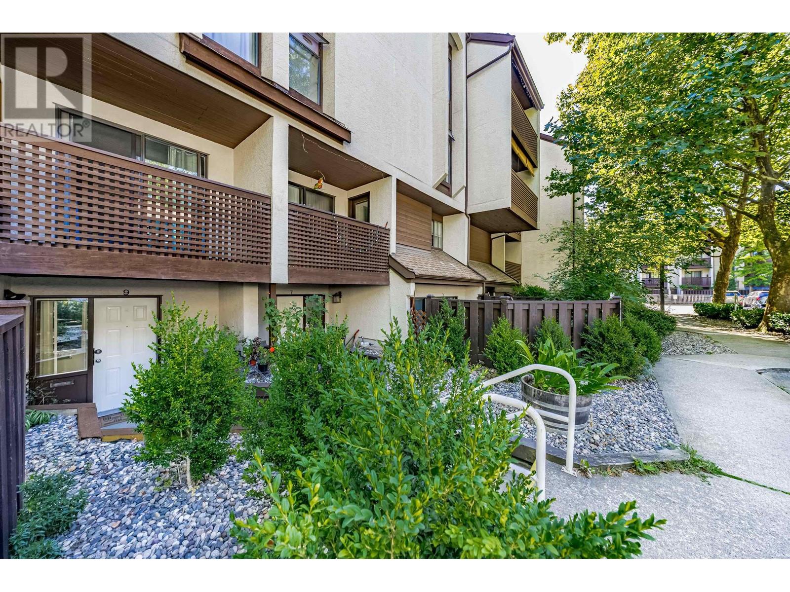 9 385 Ginger Drive, New Westminster, British Columbia  V3L 5L6 - Photo 33 - R2827226