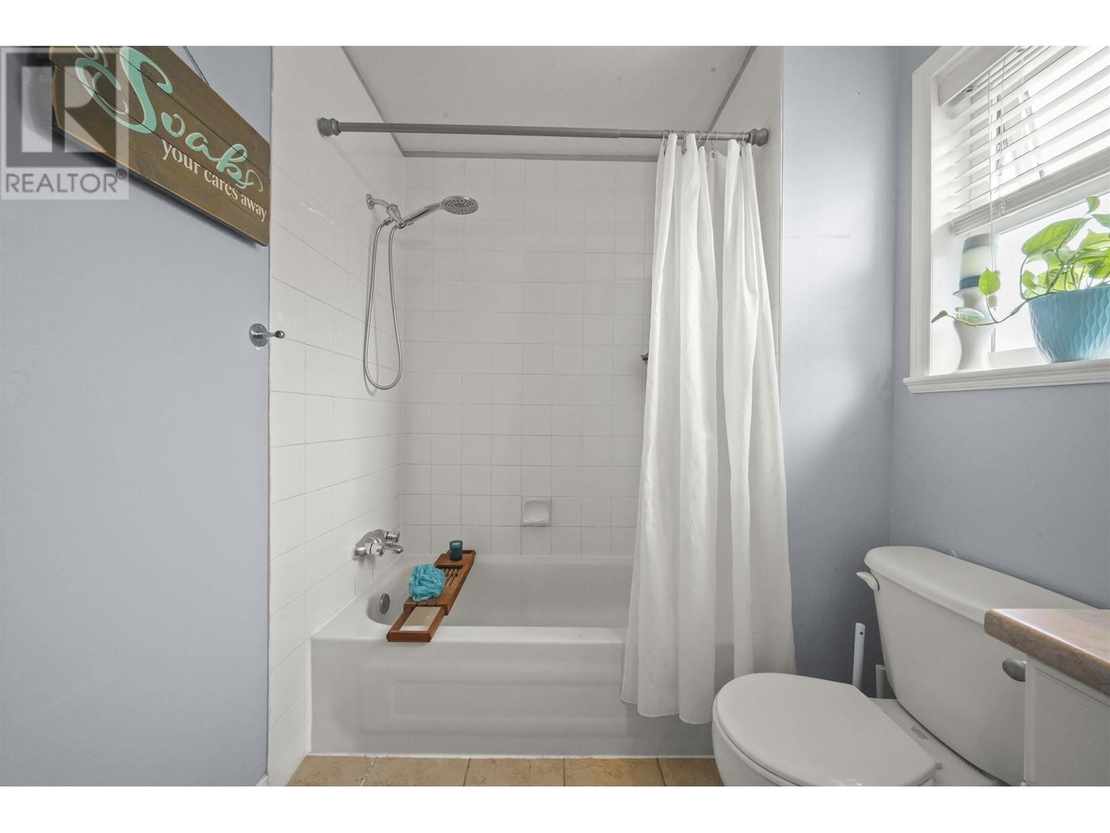 12071 Mcintyre Court, Maple Ridge, British Columbia  V2X 8M8 - Photo 24 - R2827233