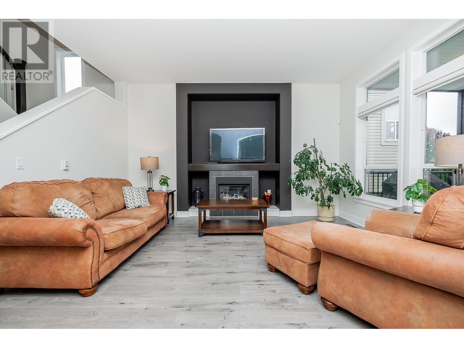 1308 Kintail Court, Coquitlam, British Columbia  V3E 0A8 - Photo 6 - R2827241