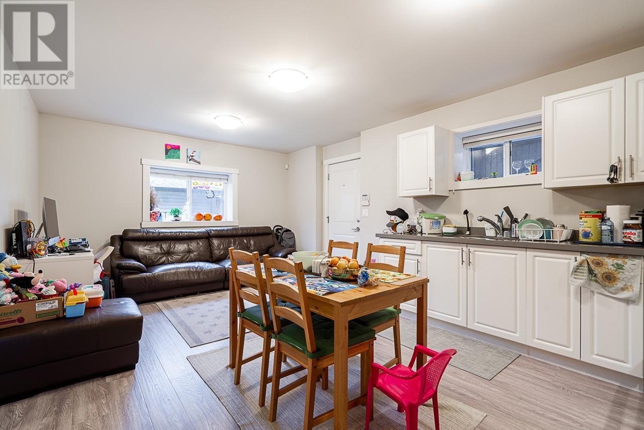 936 Harris Avenue, Coquitlam, British Columbia  V3K 1S1 - Photo 22 - R2826704