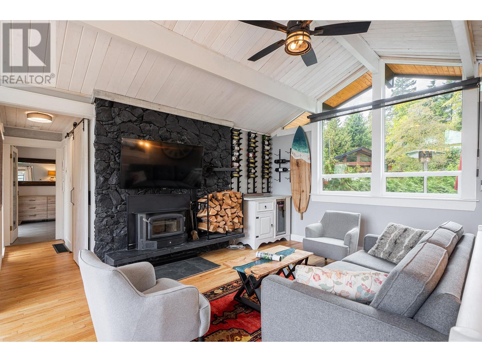 1156 Senator Road, Bowen Island, British Columbia  V0N 1G1 - Photo 14 - R2821494