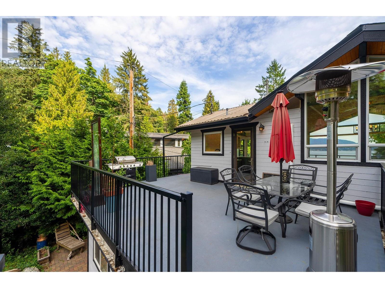 1156 Senator Road, Bowen Island, British Columbia  V0N 1G1 - Photo 13 - R2821494