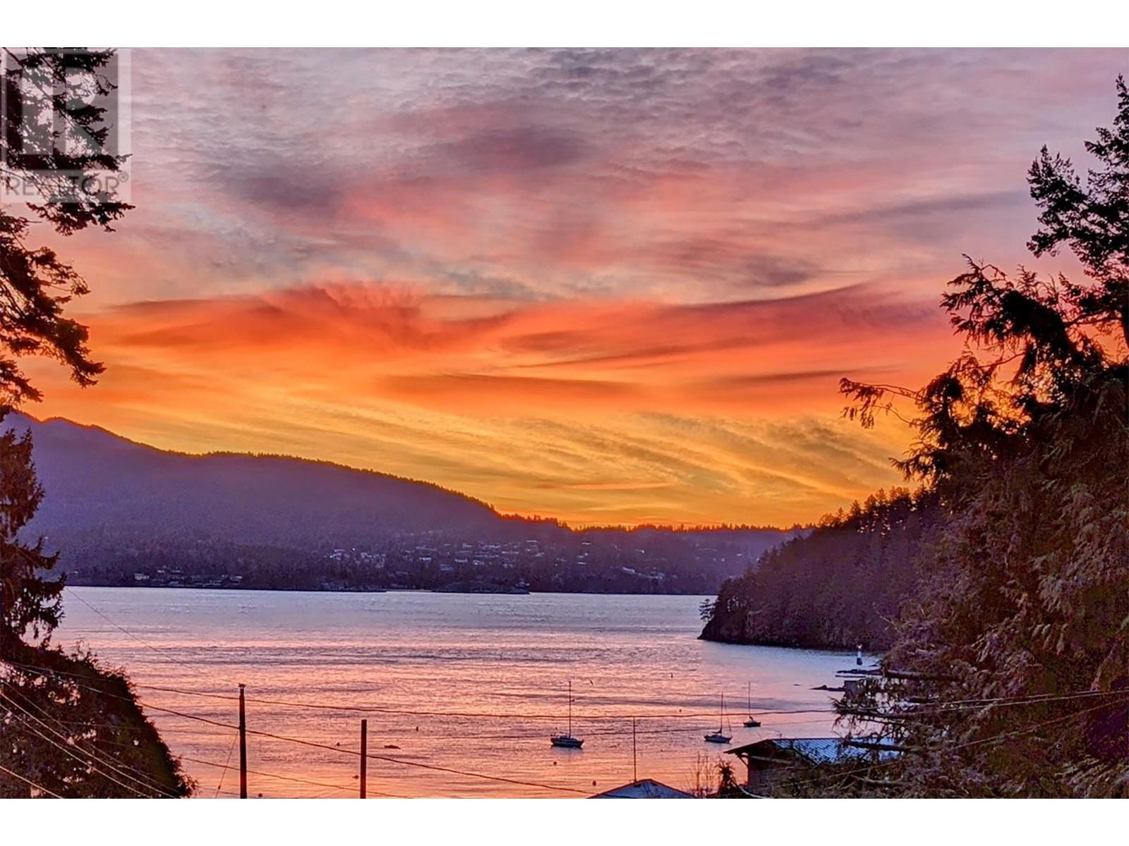 1156 Senator Road, Bowen Island, British Columbia  V0N 1G1 - Photo 39 - R2821494