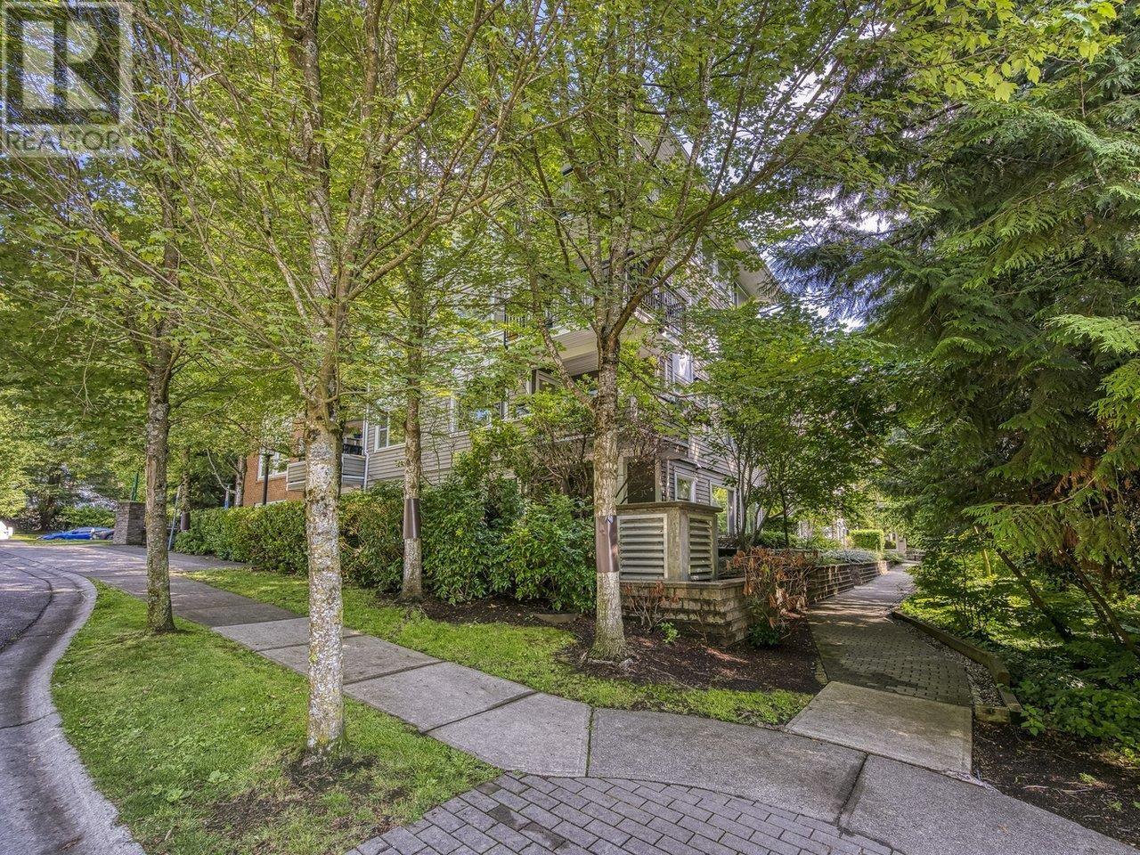 410 6888 Southpoint Drive, Burnaby, British Columbia  V3N 5E3 - Photo 3 - R2827186