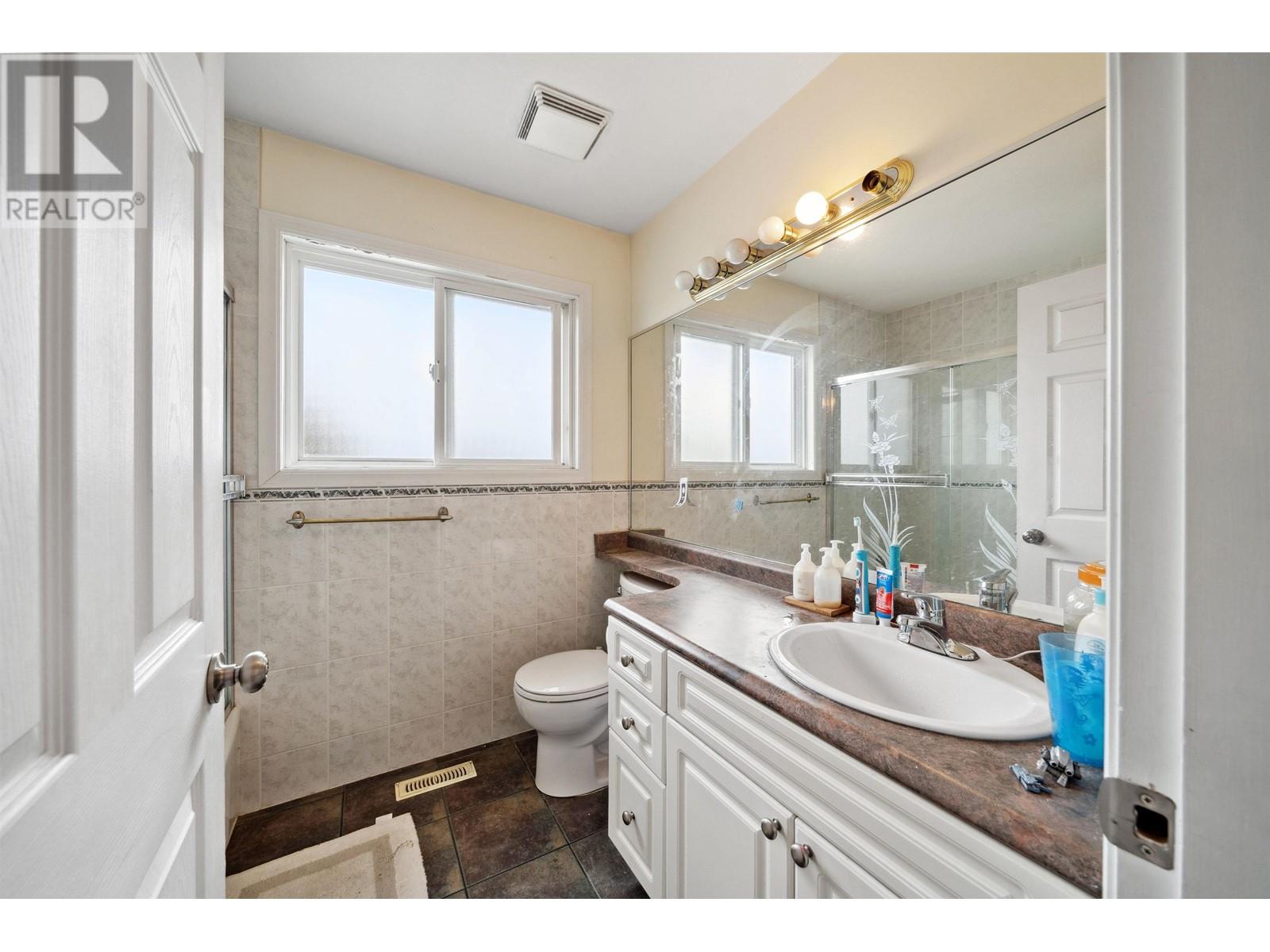3298 E 2nd Avenue, Vancouver, British Columbia  V5M 1G3 - Photo 5 - R2825931