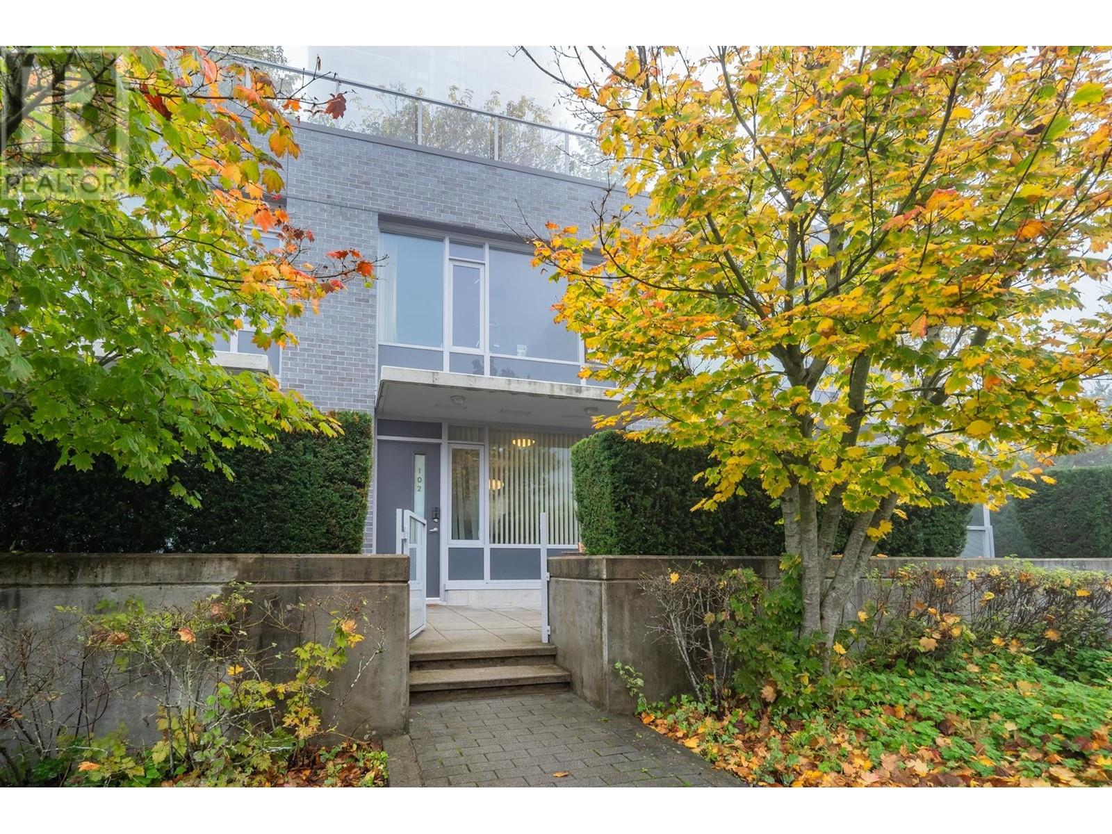 102 9025 Highland Court, Burnaby, British Columbia  V5A 0A8 - Photo 2 - R2827147