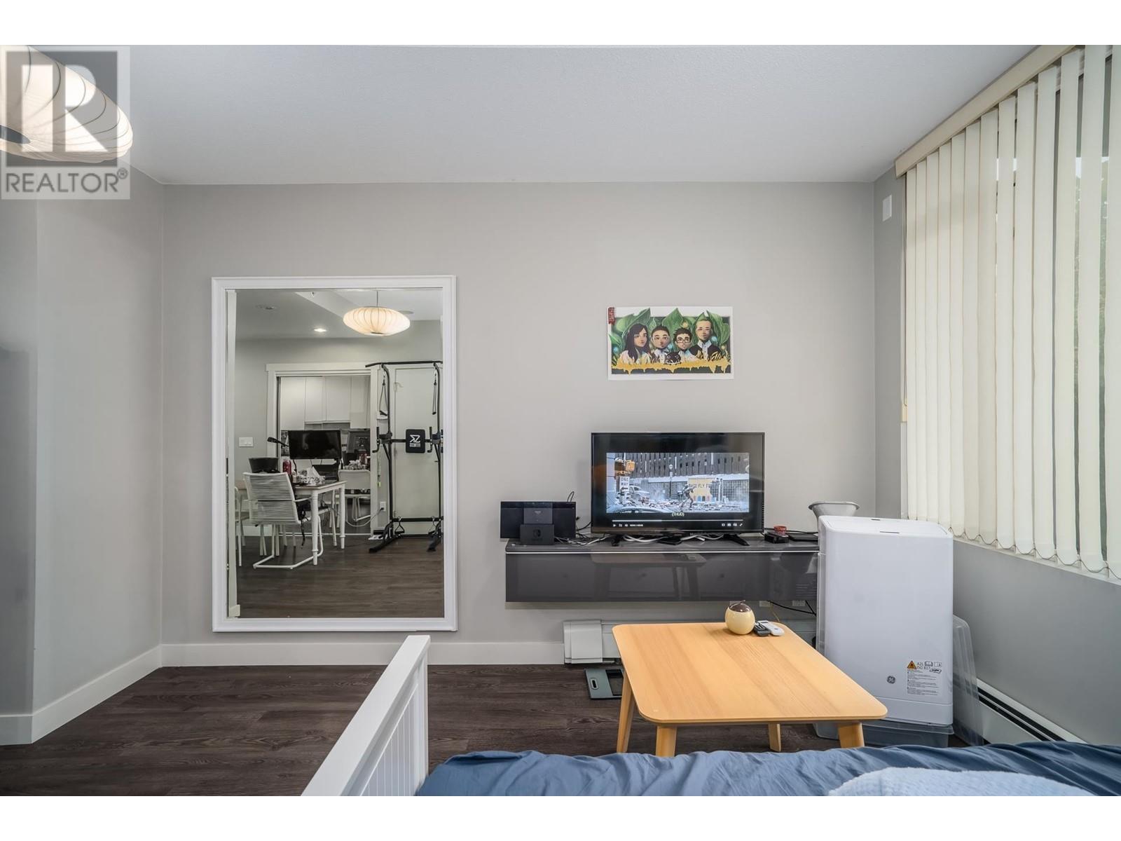 102 9025 Highland Court, Burnaby, British Columbia  V5A 0A8 - Photo 5 - R2827147