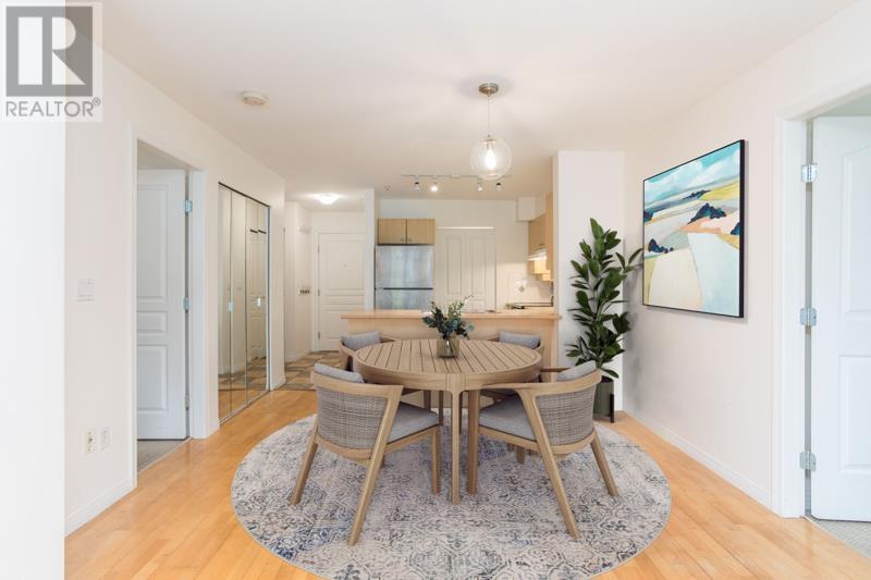 208 3235 W 4th Avenue, Vancouver, British Columbia  V6K 1R8 - Photo 2 - R2827269