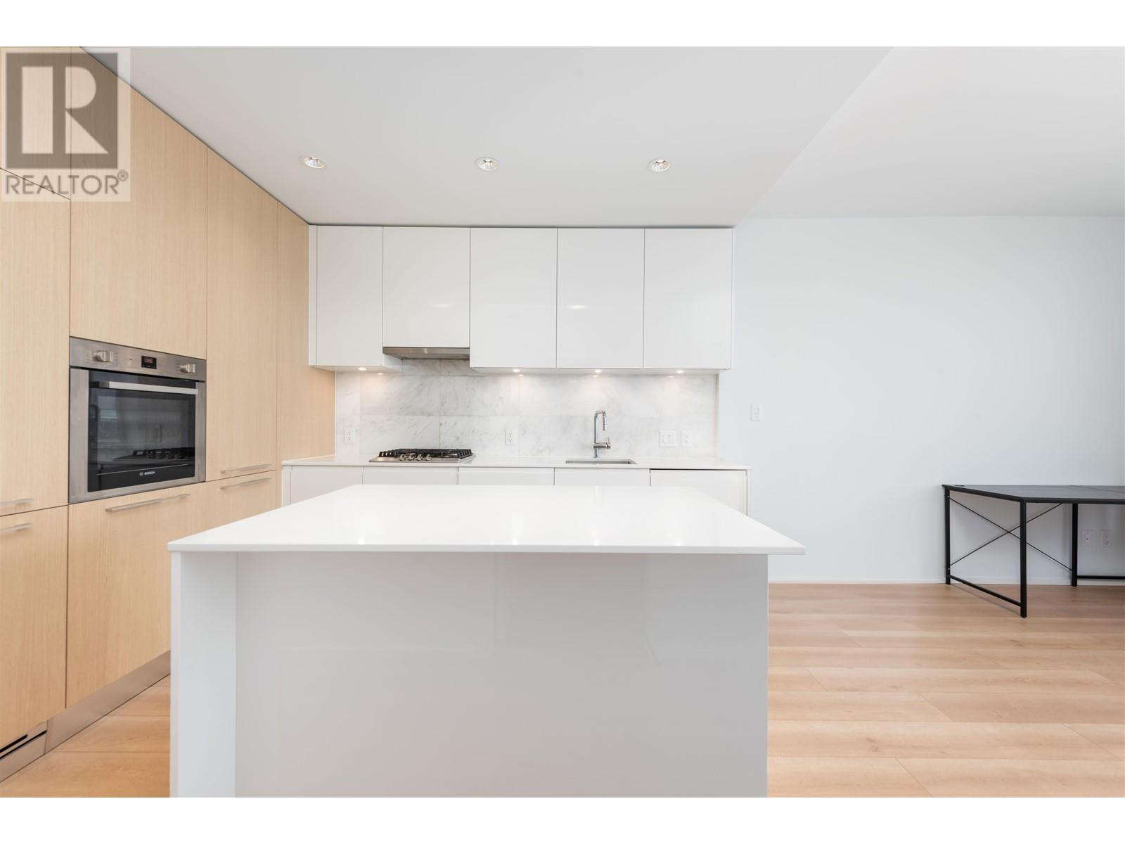 5205 4510 Halifax Way, Burnaby, British Columbia  V5C 0K4 - Photo 2 - R2827311