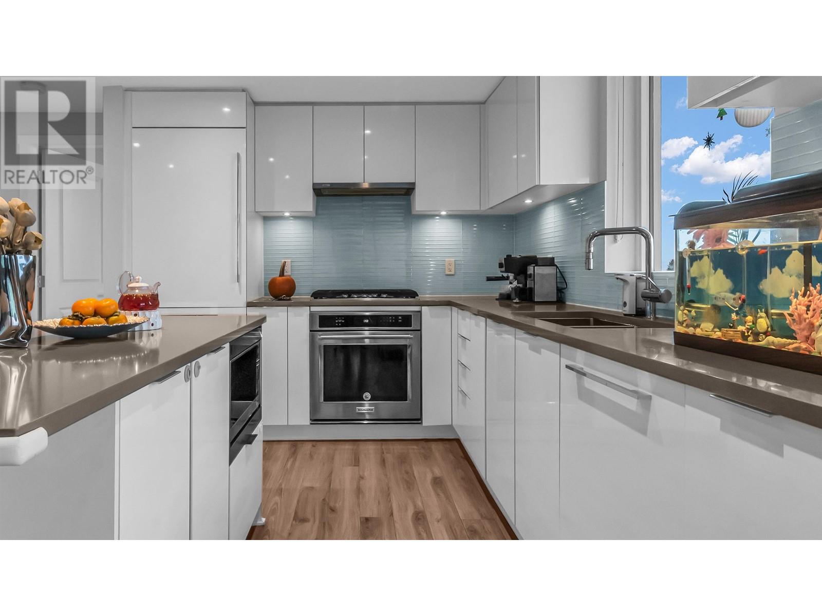 607 6638 Dunblane Avenue, Burnaby, British Columbia  V5H 0G8 - Photo 11 - R2827330