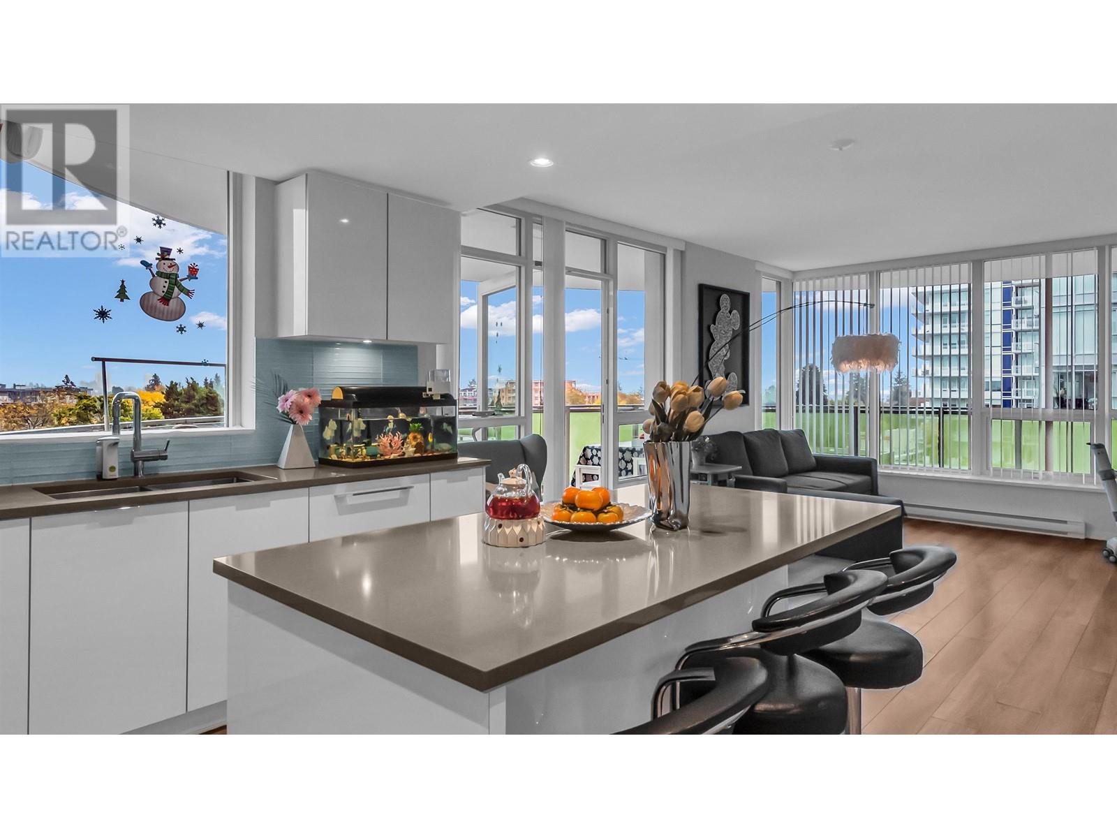 607 6638 Dunblane Avenue, Burnaby, British Columbia  V5H 0G8 - Photo 4 - R2827330