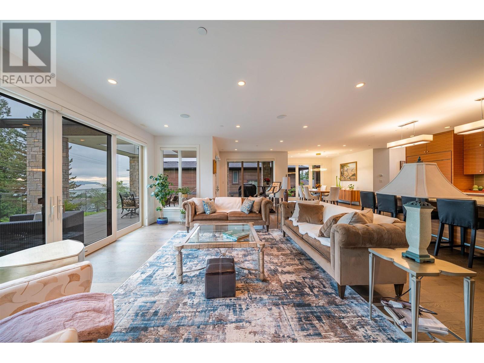 1091 Esquimalt Avenue, West Vancouver, British Columbia  V7T 1J9 - Photo 11 - R2827260