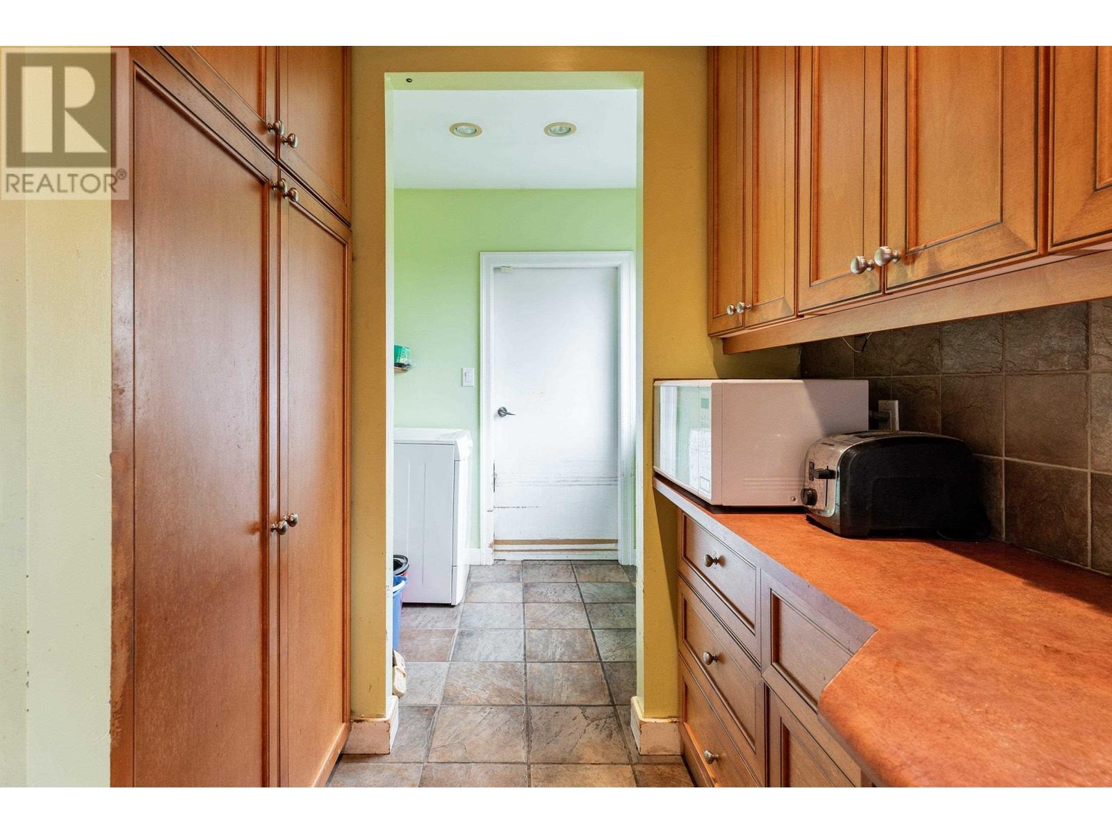 1522 Nanaimo Street, New Westminster, British Columbia  V3M 2G4 - Photo 15 - R2827261