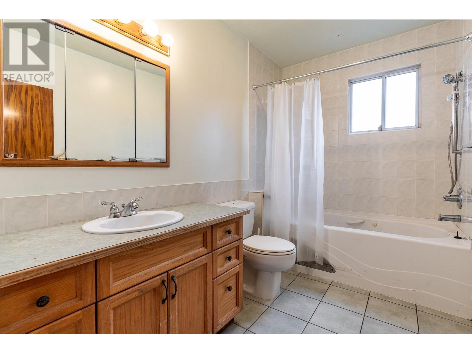 1522 Nanaimo Street, New Westminster, British Columbia  V3M 2G4 - Photo 20 - R2827261