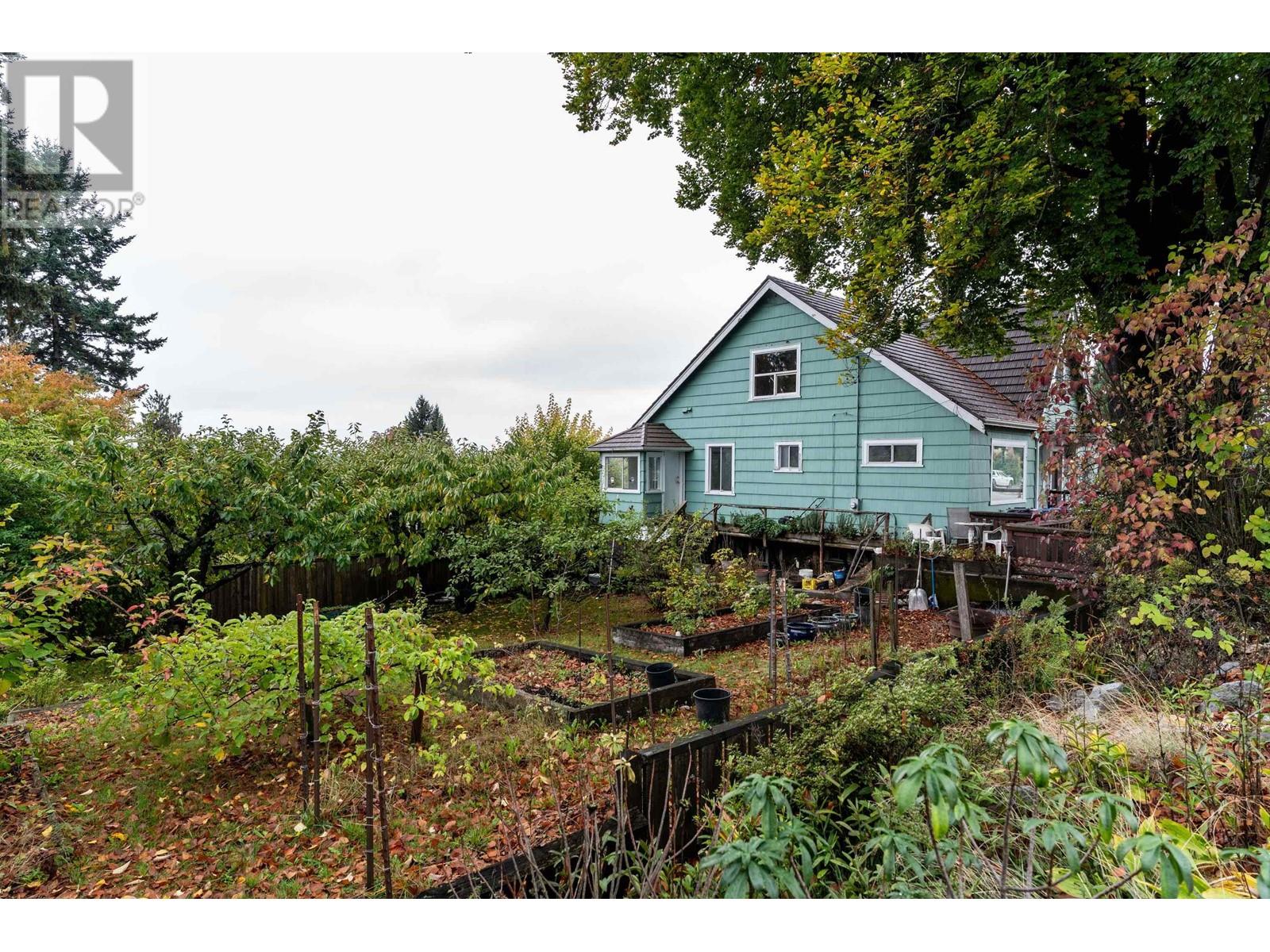 1522 Nanaimo Street, New Westminster, British Columbia  V3M 2G4 - Photo 38 - R2827261