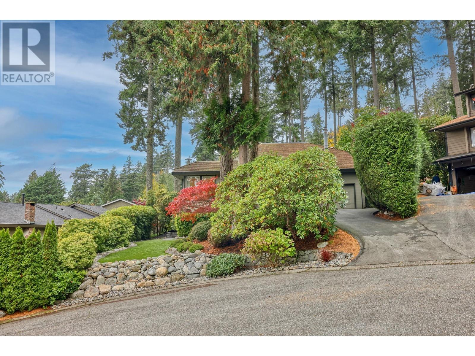 4635 Caulfeild Drive, West Vancouver, British Columbia  V7W 1E9 - Photo 38 - R2827294