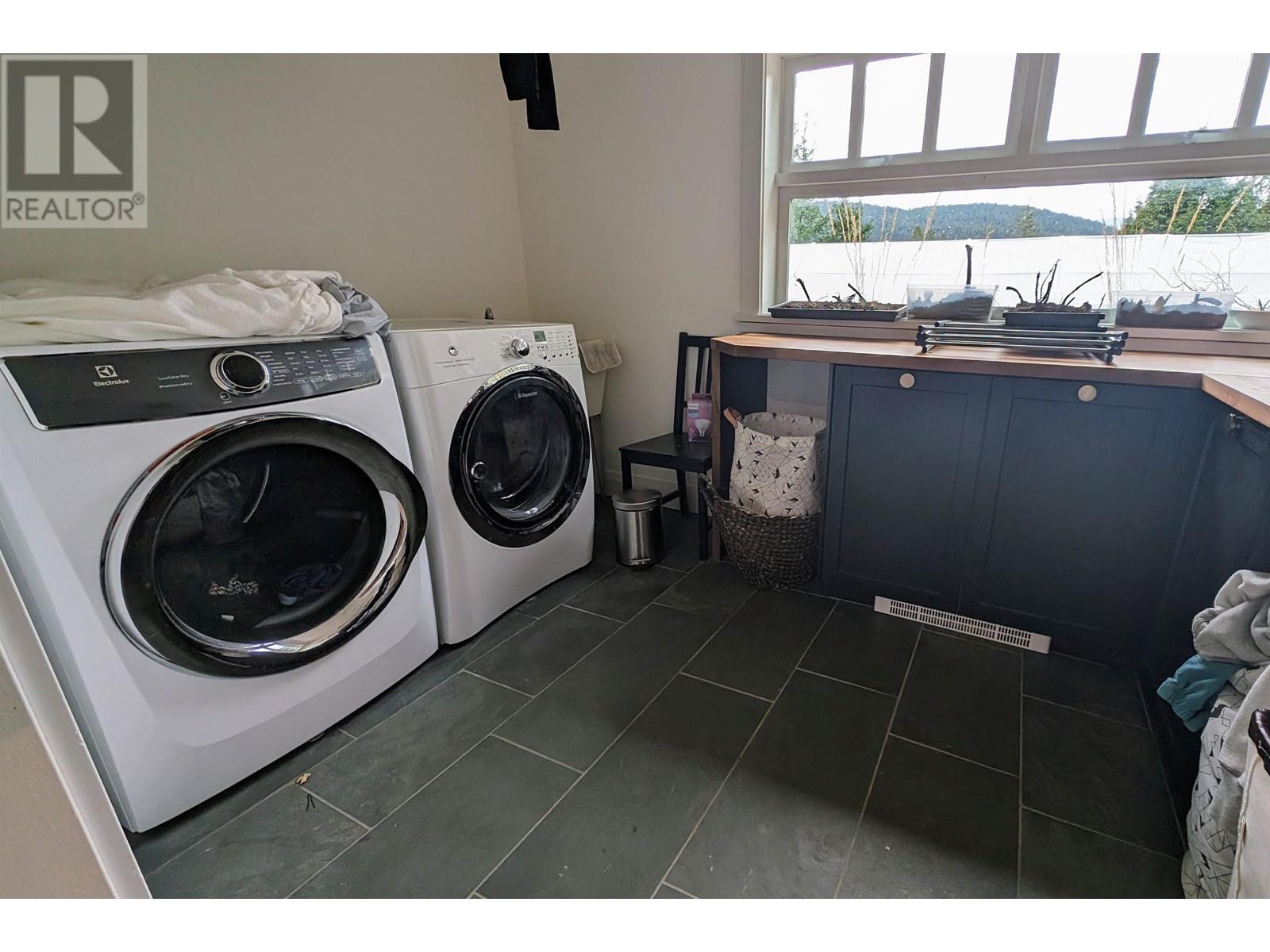1354 Mount Gardner Road, Bowen Island, British Columbia  V0N 1G2 - Photo 40 - R2827327