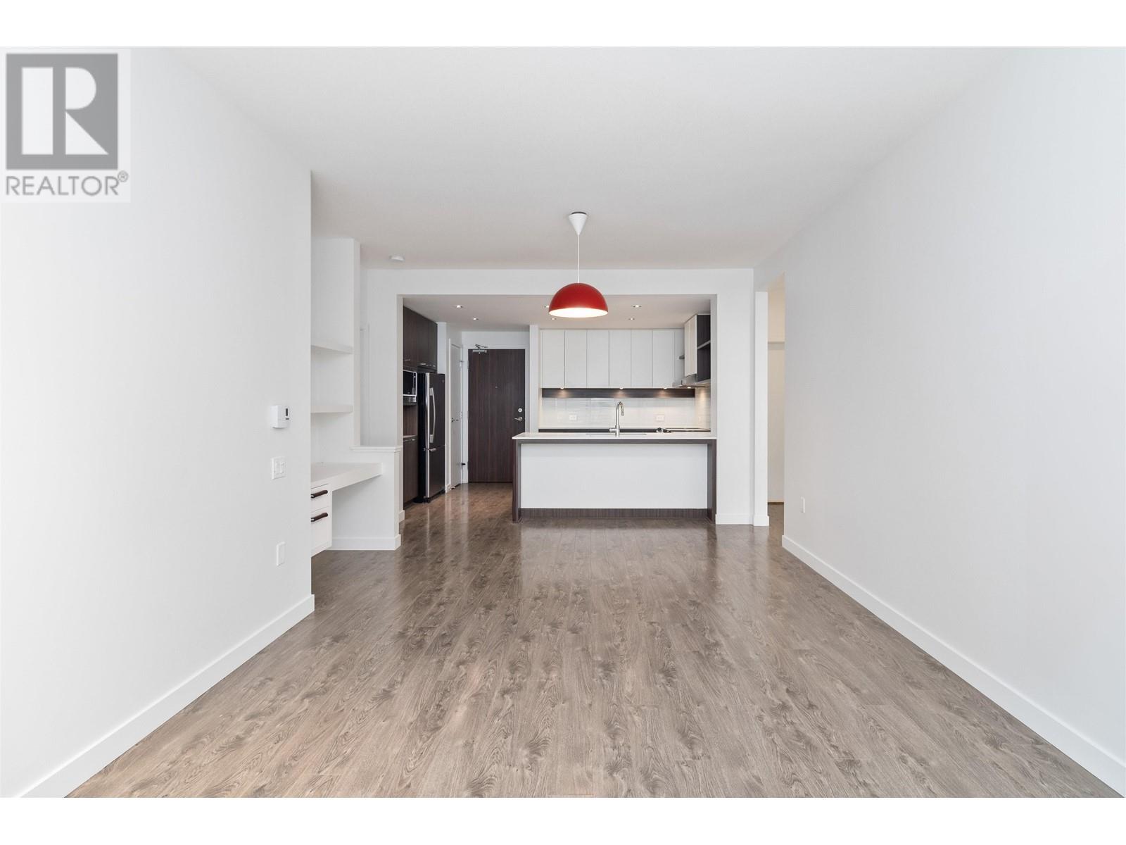 212 618 Como Lake Avenue, Coquitlam, British Columbia  V3J 0G1 - Photo 5 - R2827211