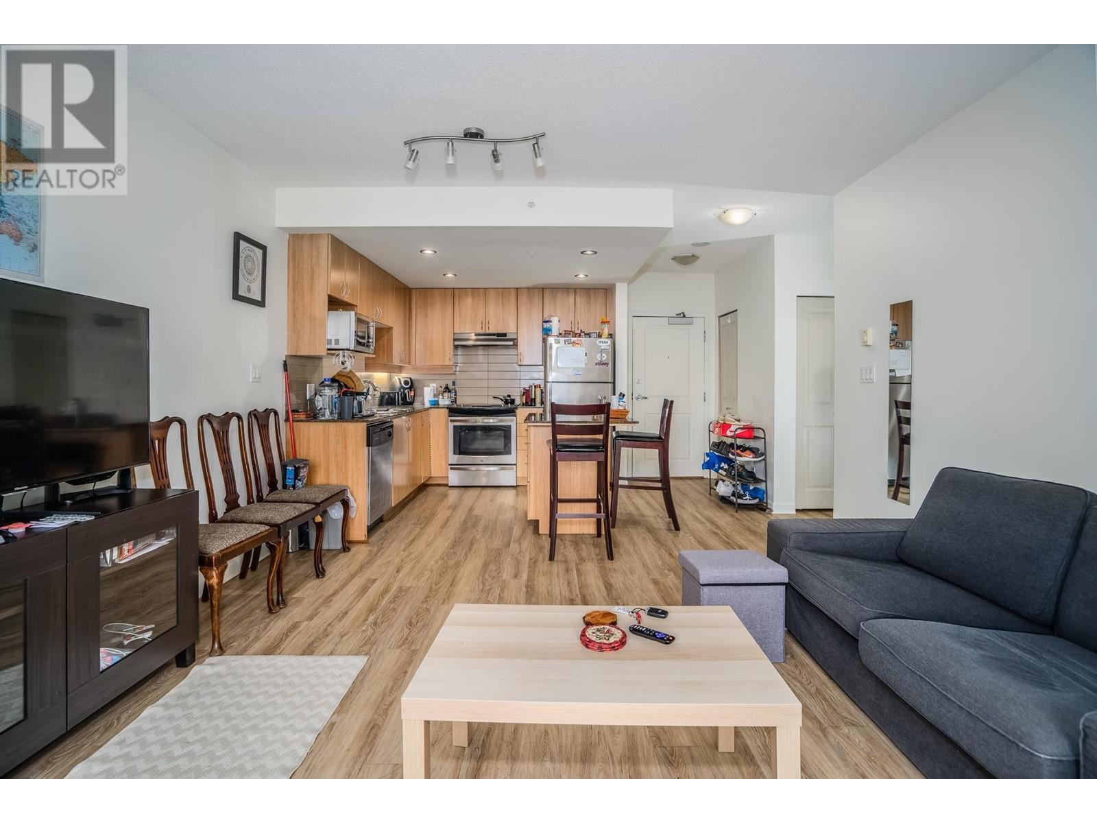 802 9262 University Crescent, Burnaby, British Columbia  V5A 0A4 - Photo 11 - R2827152