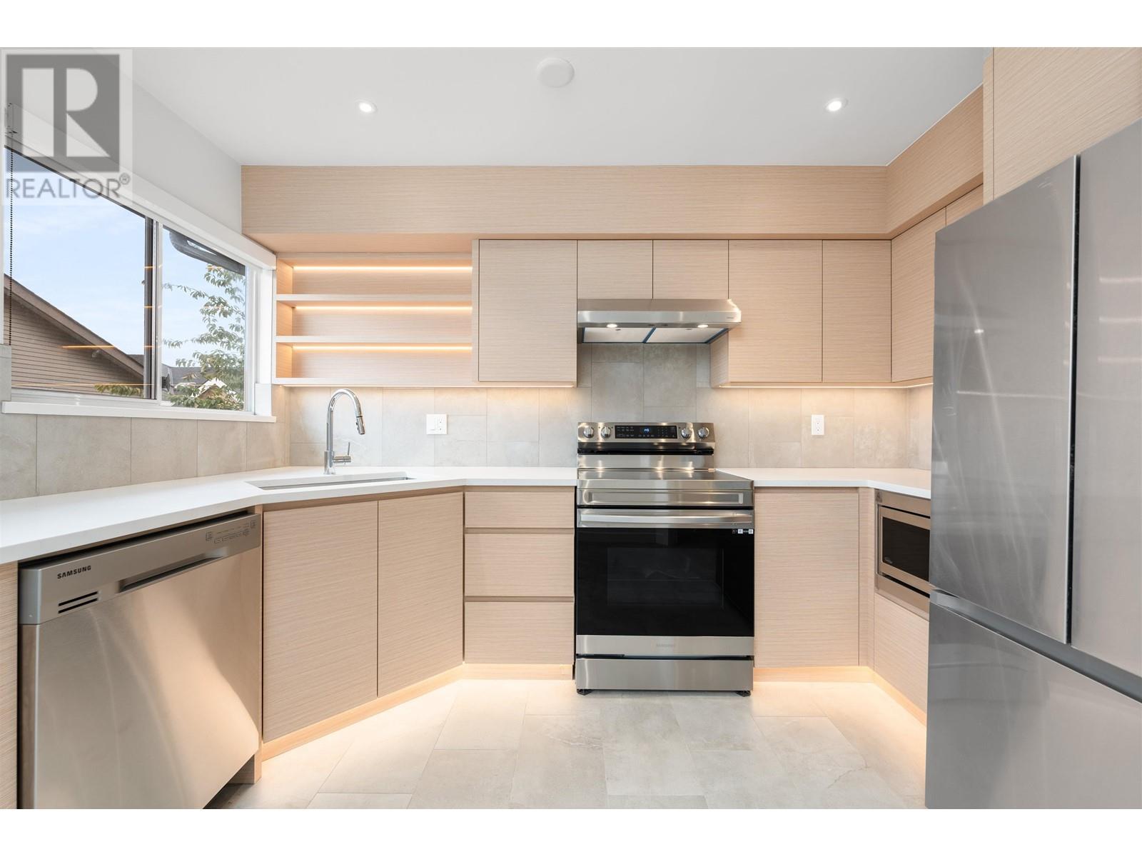 6 8751 Bennett Road, Richmond, British Columbia  V6Y 3N5 - Photo 3 - R2827308