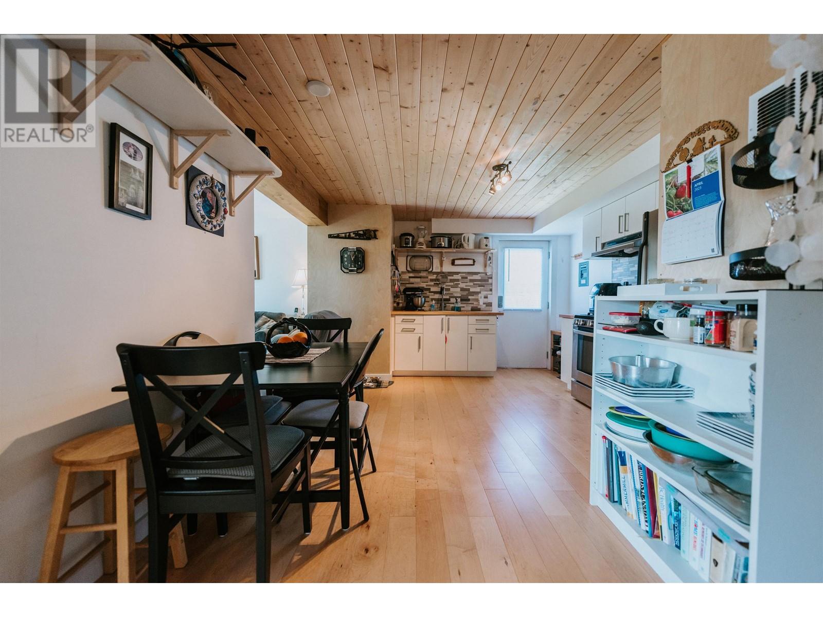 773 Seacot Way, Gibsons, British Columbia  V0N 1V9 - Photo 21 - R2818659