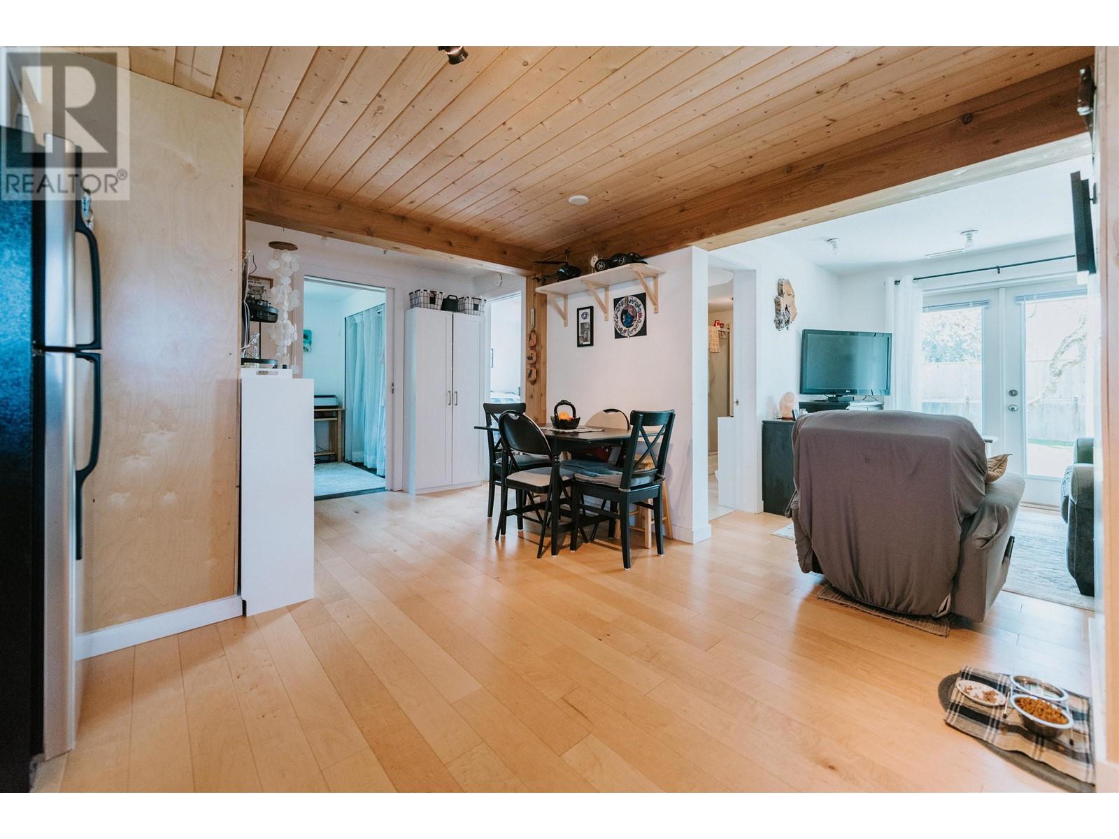 773 Seacot Way, Gibsons, British Columbia  V0N 1V9 - Photo 20 - R2818659