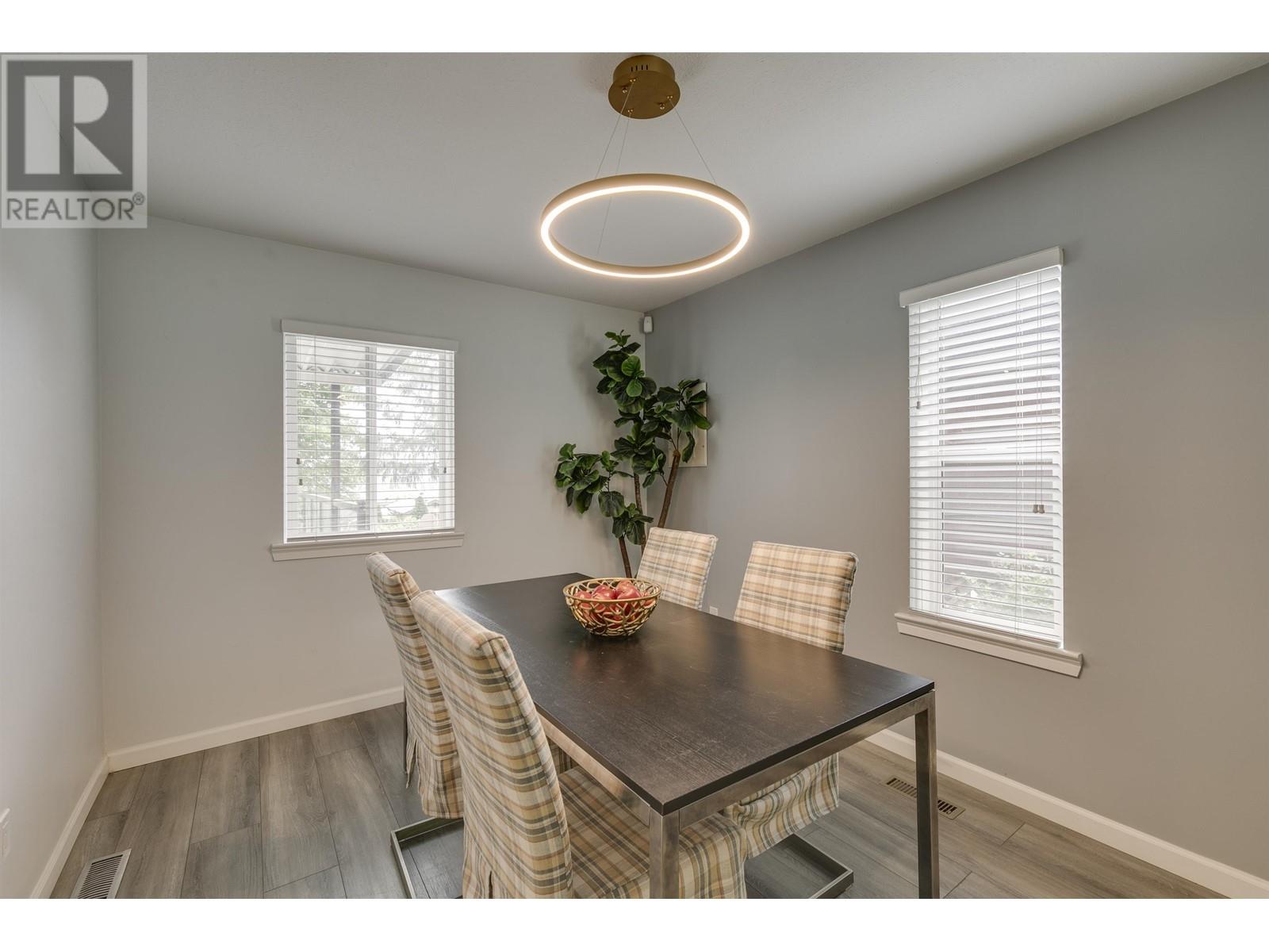 307 Mariner Way, Coquitlam, British Columbia  V3K 1N5 - Photo 35 - R2812757